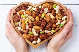 Benefits of nuts for the skin